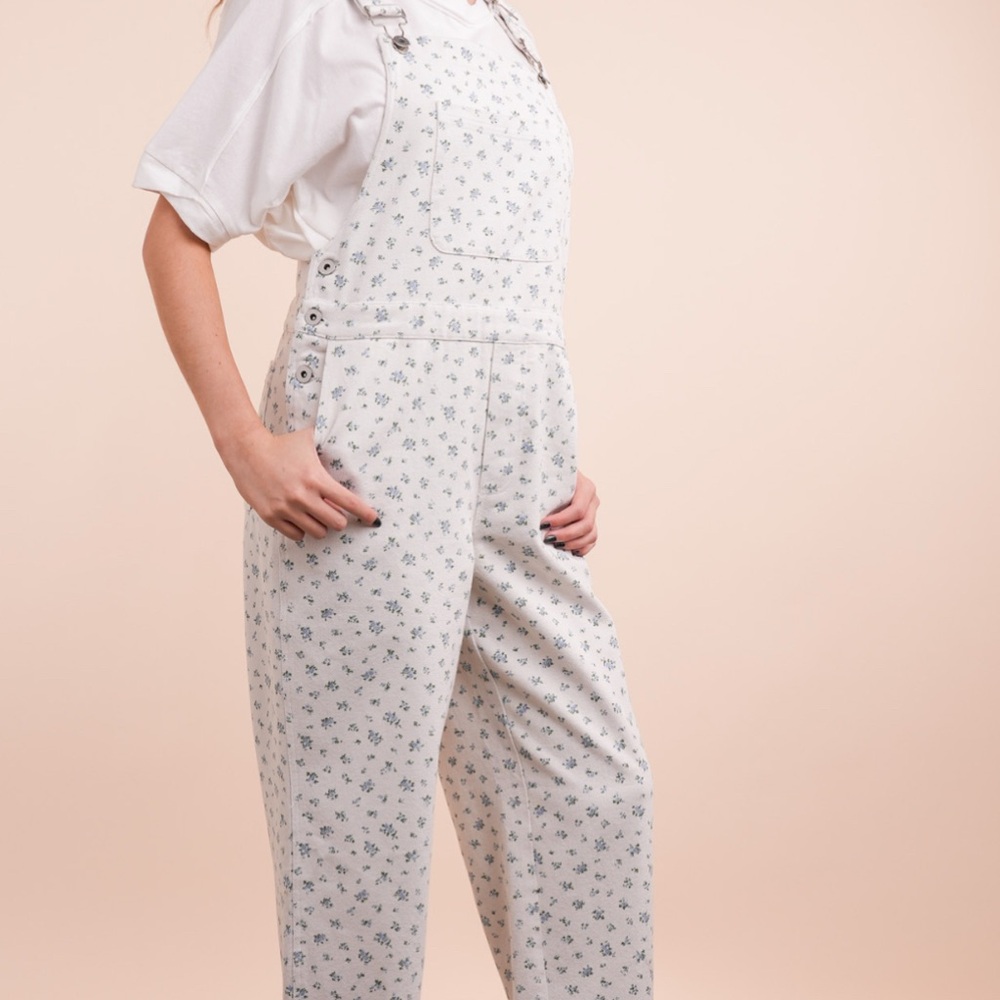 Very J Cream Floral Women's Overalls - Picture 6 of 6